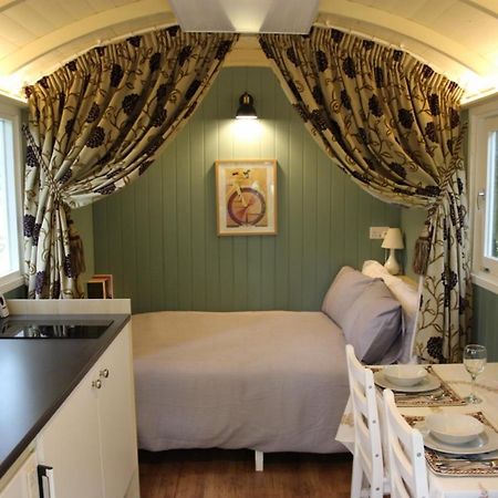 The Kestrel Shepherd Hut, Whitehouse Farm Stowmarket Exterior photo